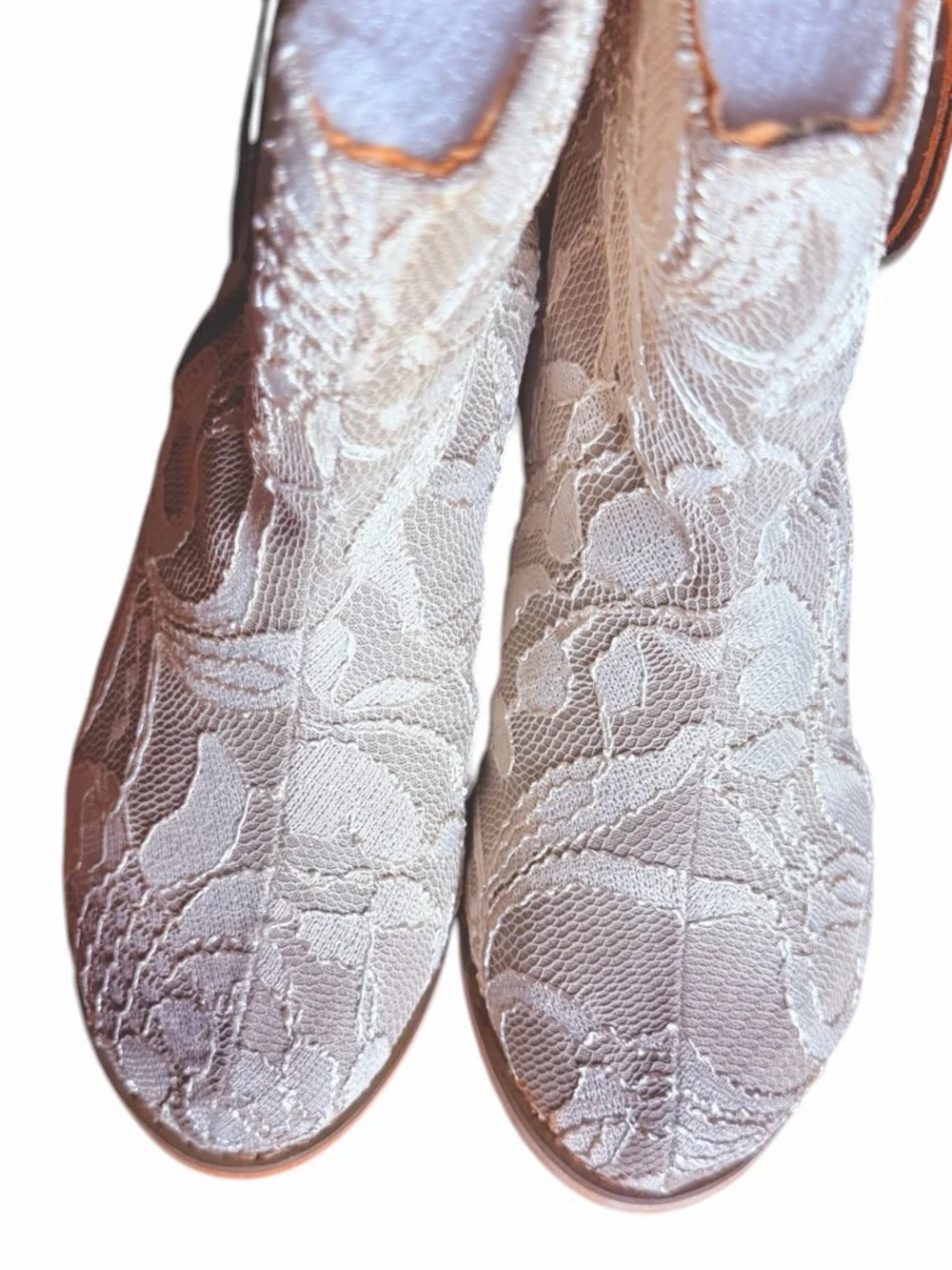 Joyfolie Child’s 10 & 13 Wren Boots in Lace Cream